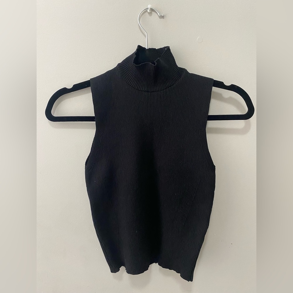 Black halter crop top
